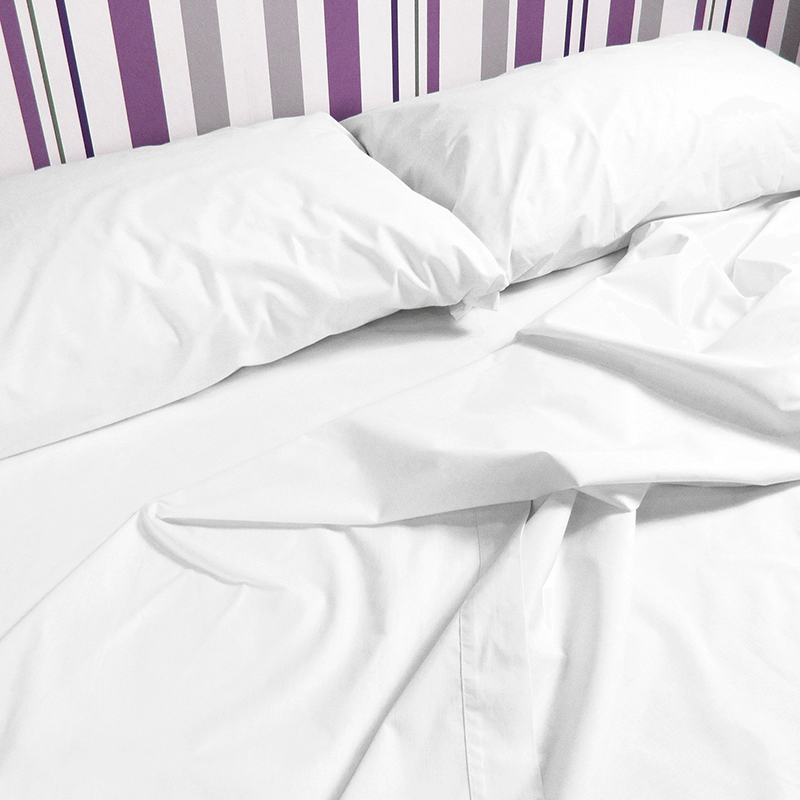 Juego de sábanas blancas 50% algodón 50% poliéster cama 135 cm